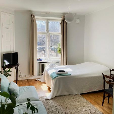 Bright One-Room Studio In The Heart Of Kallio 헬싱키 외부 사진